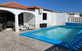 Casa Tom - Spacious Holiday Home With Heated Pool
